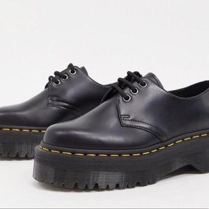 Perfect condition Platform Doc Martens size 7